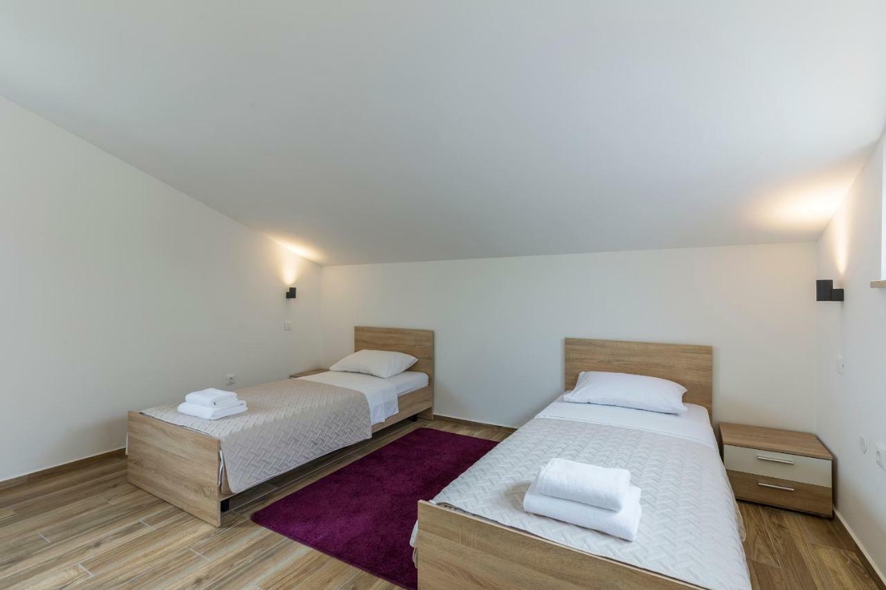 Apartmani Suzi Pula Zewnętrze zdjęcie