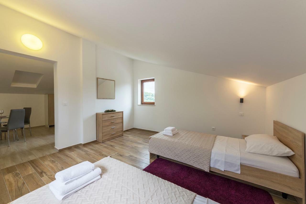 Apartmani Suzi Pula Zewnętrze zdjęcie