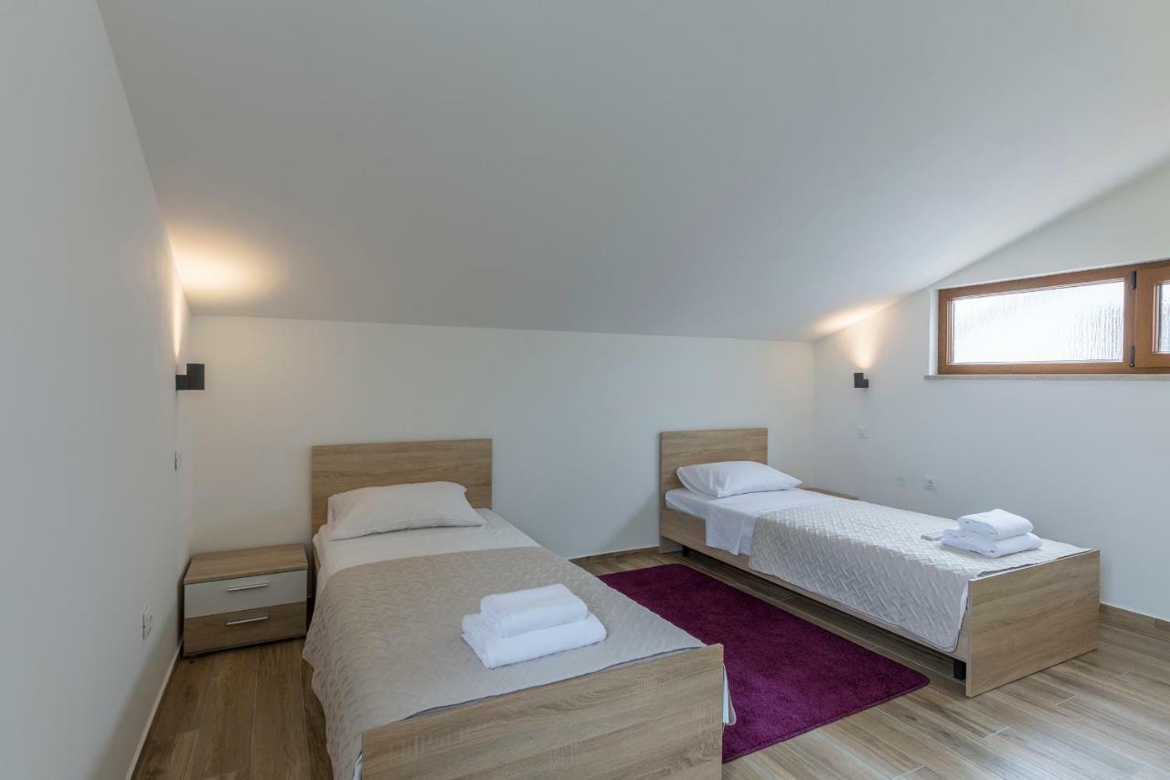 Apartmani Suzi Pula Zewnętrze zdjęcie