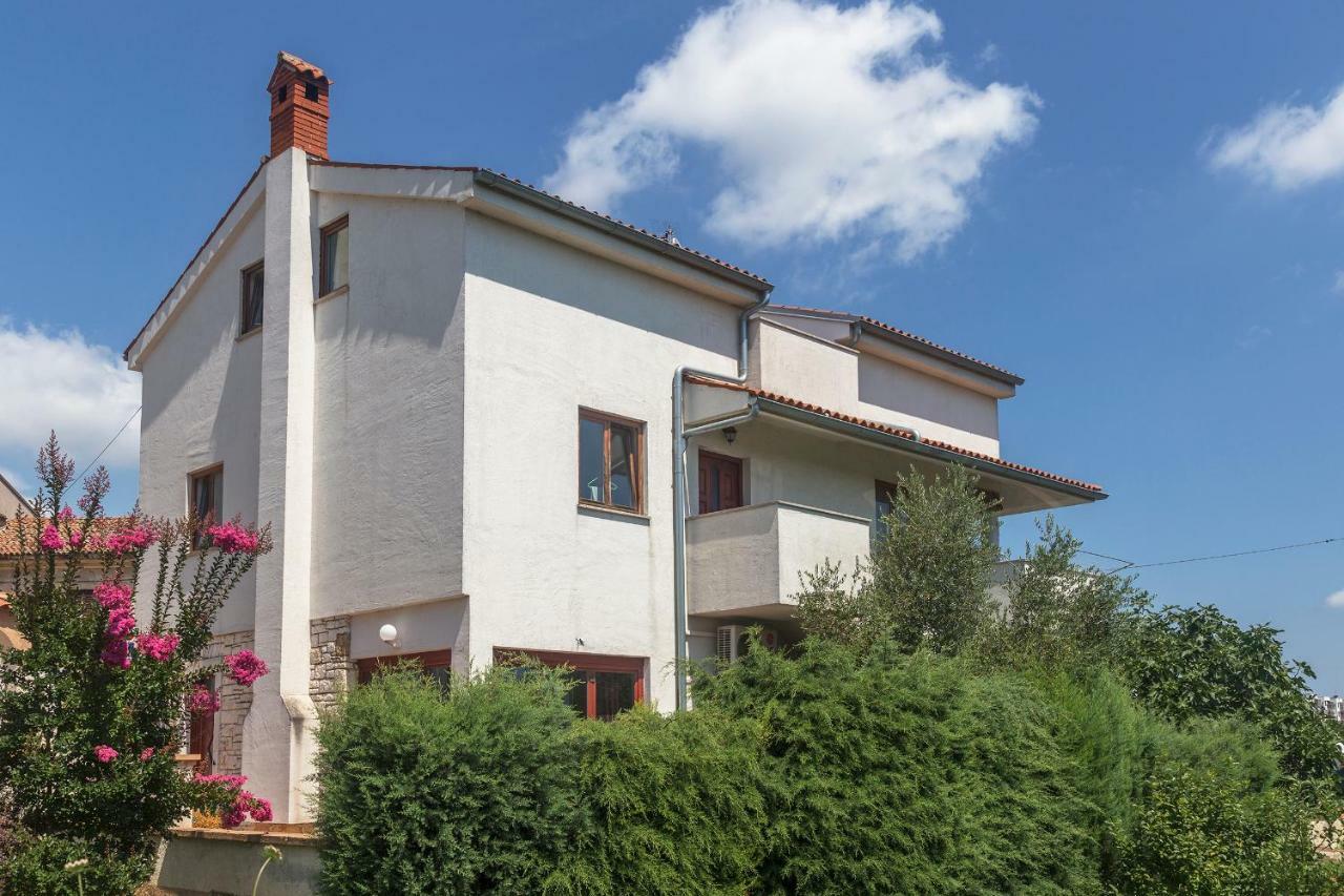 Apartmani Suzi Pula Zewnętrze zdjęcie