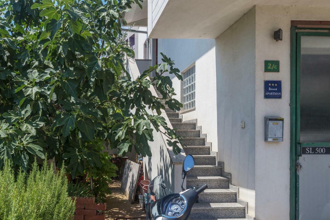Apartmani Suzi Pula Zewnętrze zdjęcie